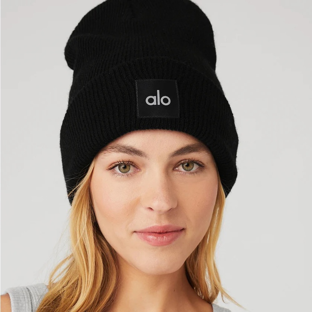 ALO Yoga Black Ribbed Beanie